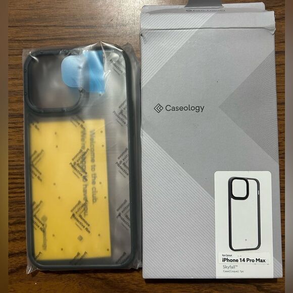 IPHONE 14 PRO MAX CASE - Picture 2 of 3